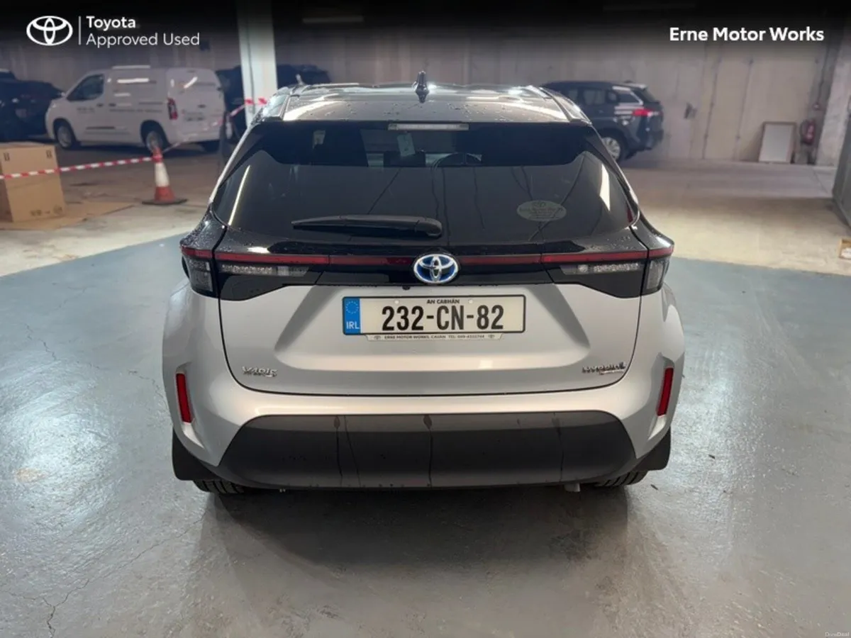 Toyota Yaris Cross YARIS CROSS LUNA SPORT*REDUCED - Image 4