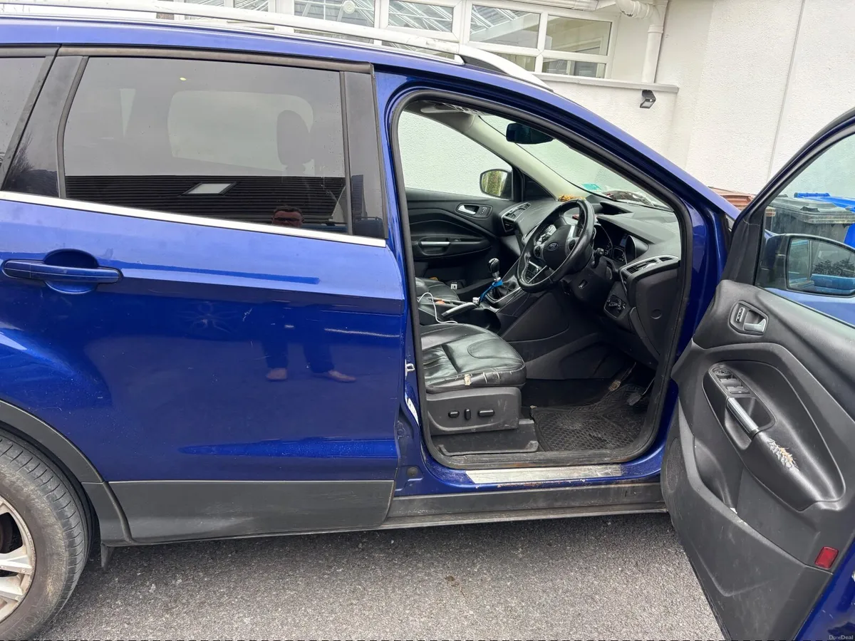 Ford Kuga 2015 titanium X - Image 5