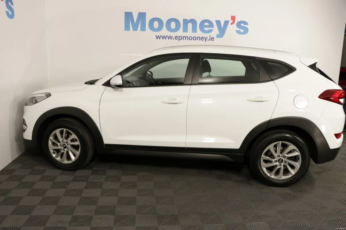 Hyundai Tucson 1.7 D Comfort - Image 3