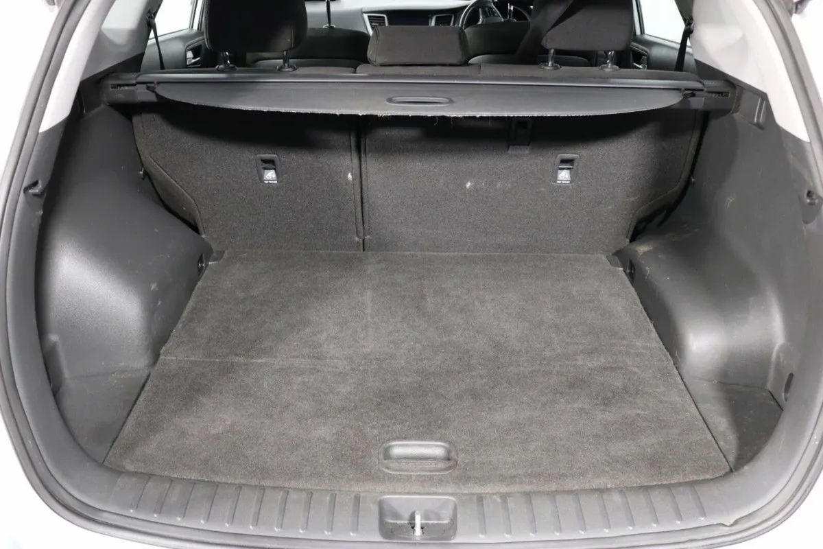 Hyundai Tucson 1.7 D Comfort - Image 4