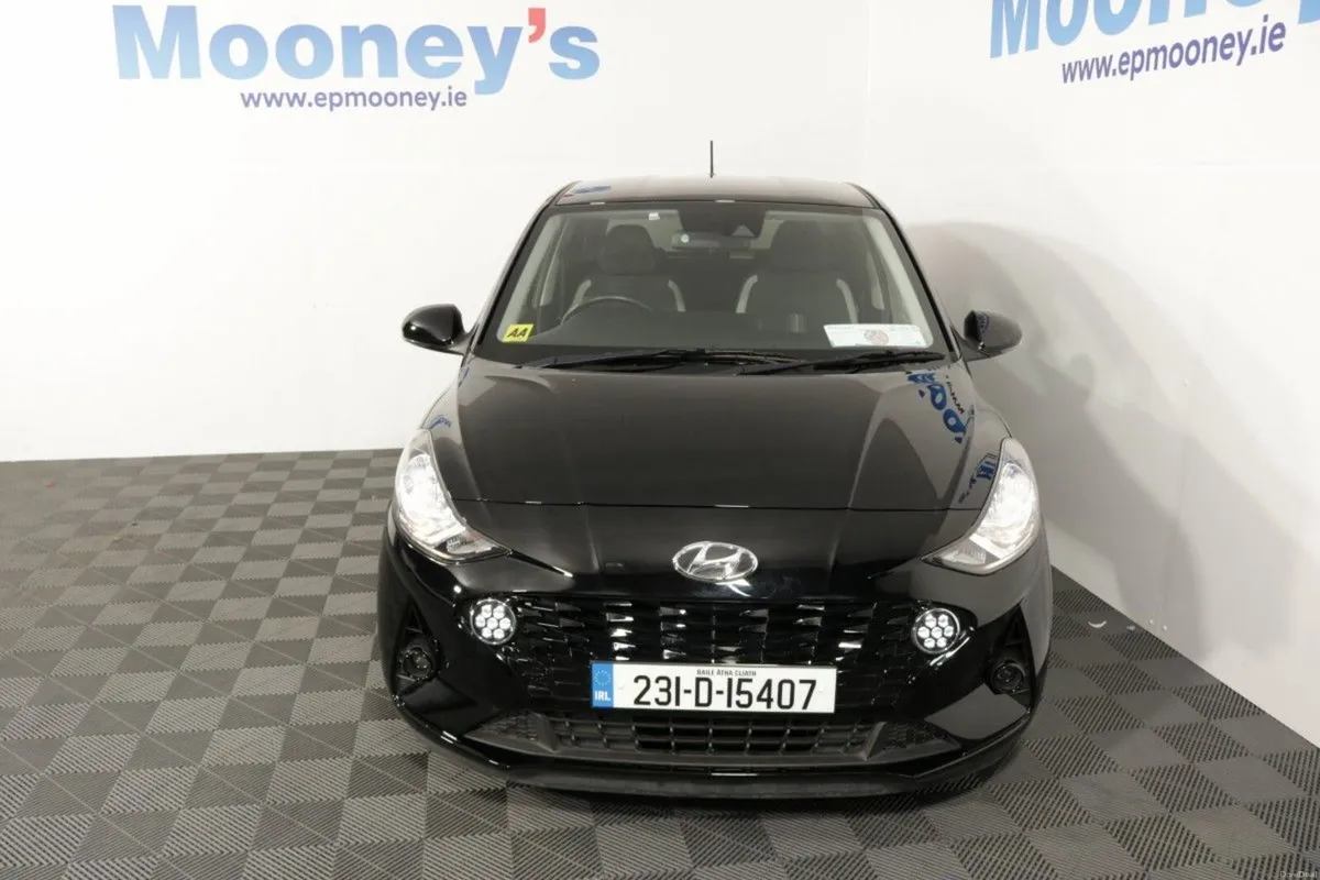 Hyundai i10 Low Milage i10 Deluxe Plus - Image 2