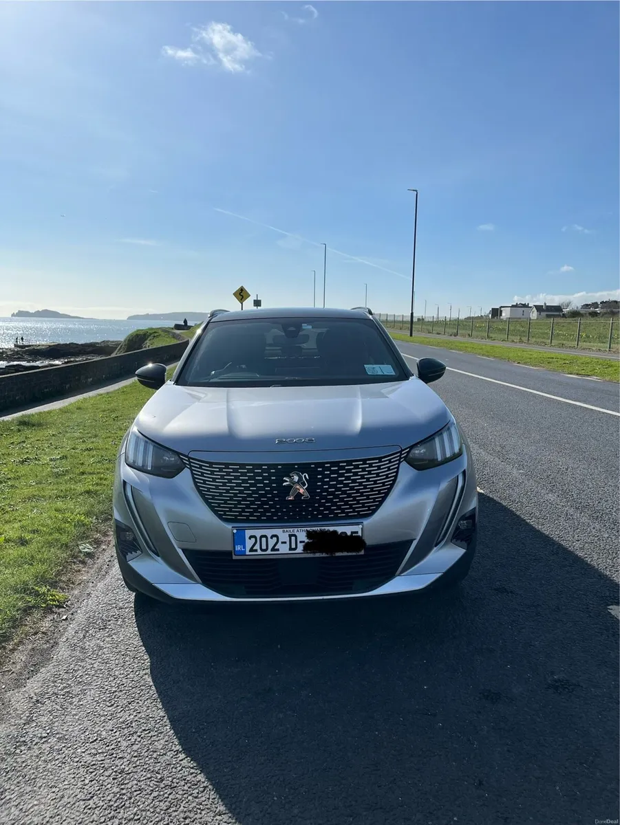 Peugeot e2008 GT line - Image 3
