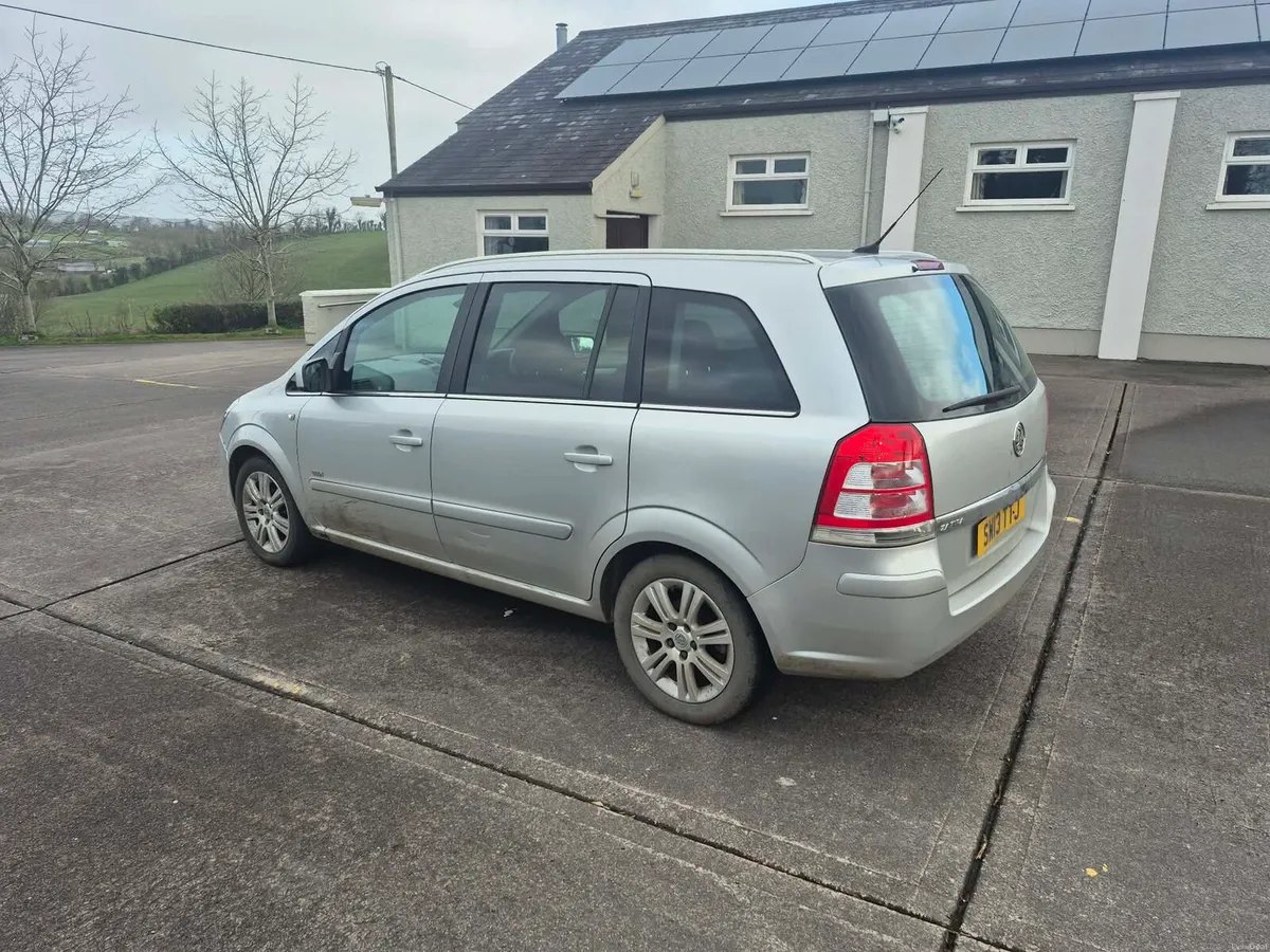 Vauxhall Zafira full or for parts - Image 3