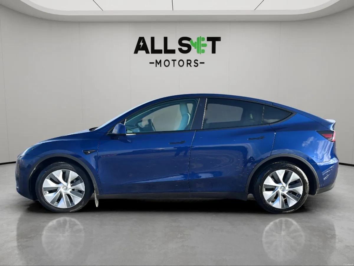 Tesla Model Y Y RWD BASE - Image 3