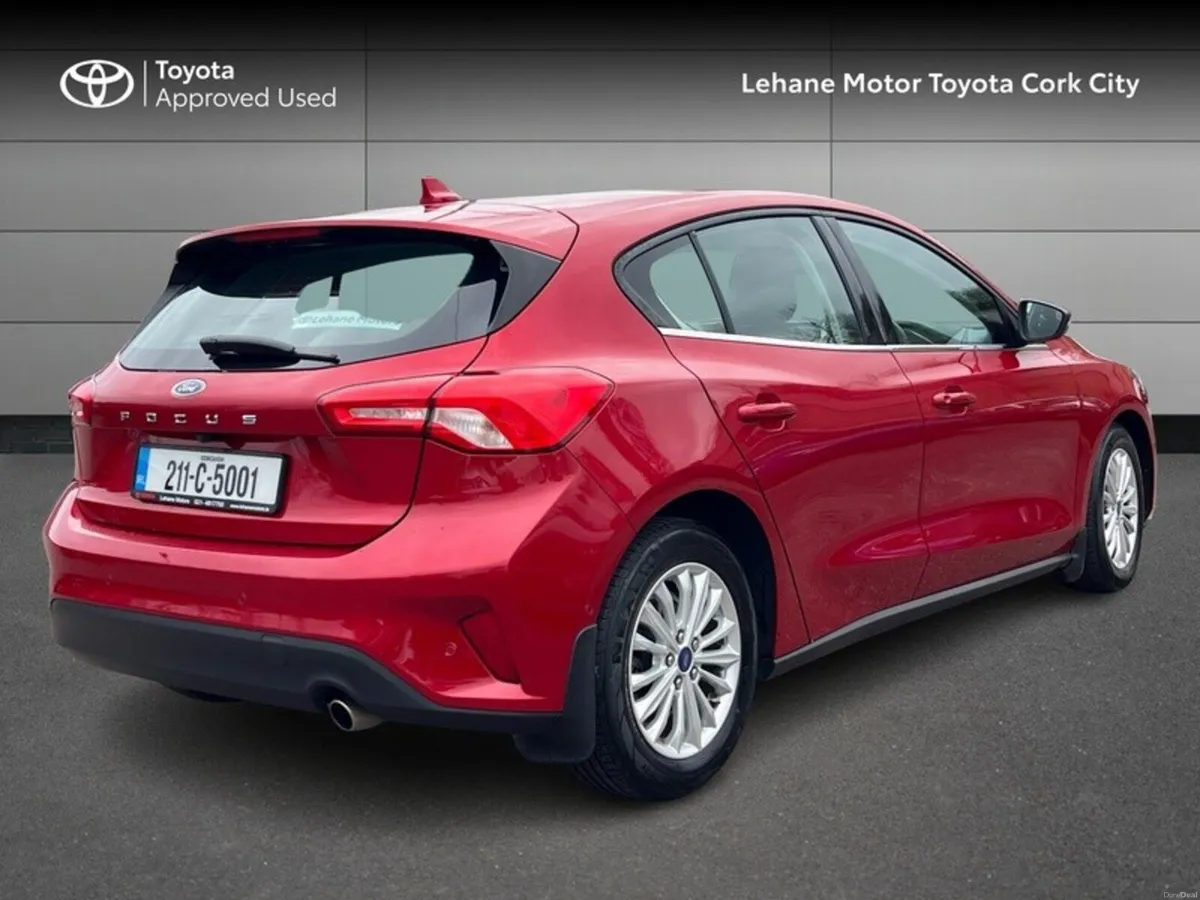 Ford Focus TITANIUM EDITION 1.5 TD 120 4DR - Image 2