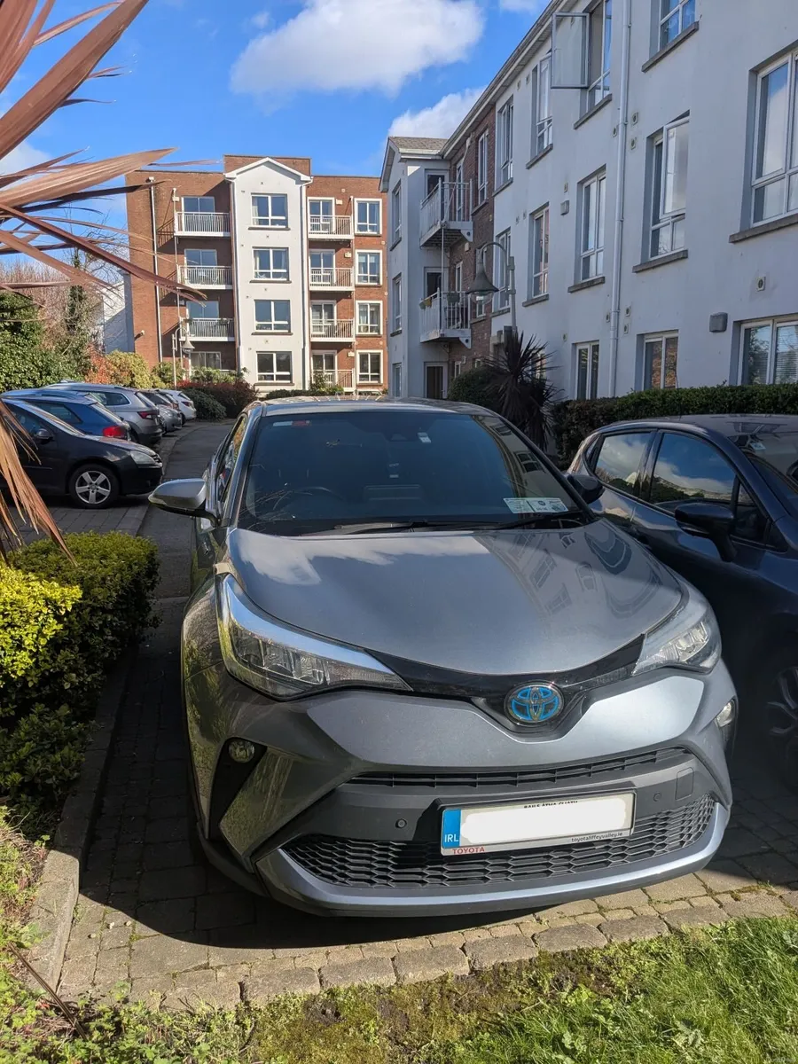 Toyota C‑HR Hybrid 2021 Automatic – Low Mileage - Image 1