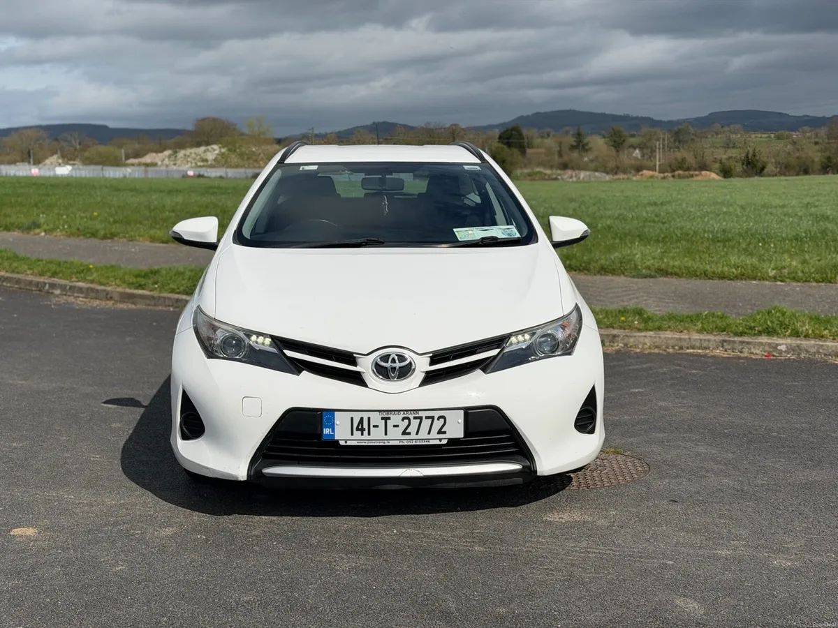 Toyota Auris 141 NCT and Tax - Image 2