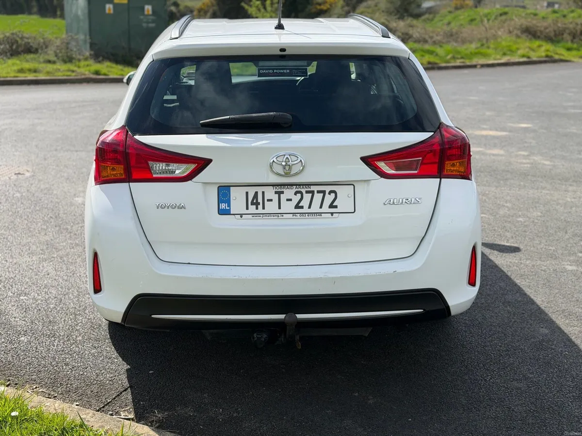 Toyota Auris 141 NCT and Tax - Image 4