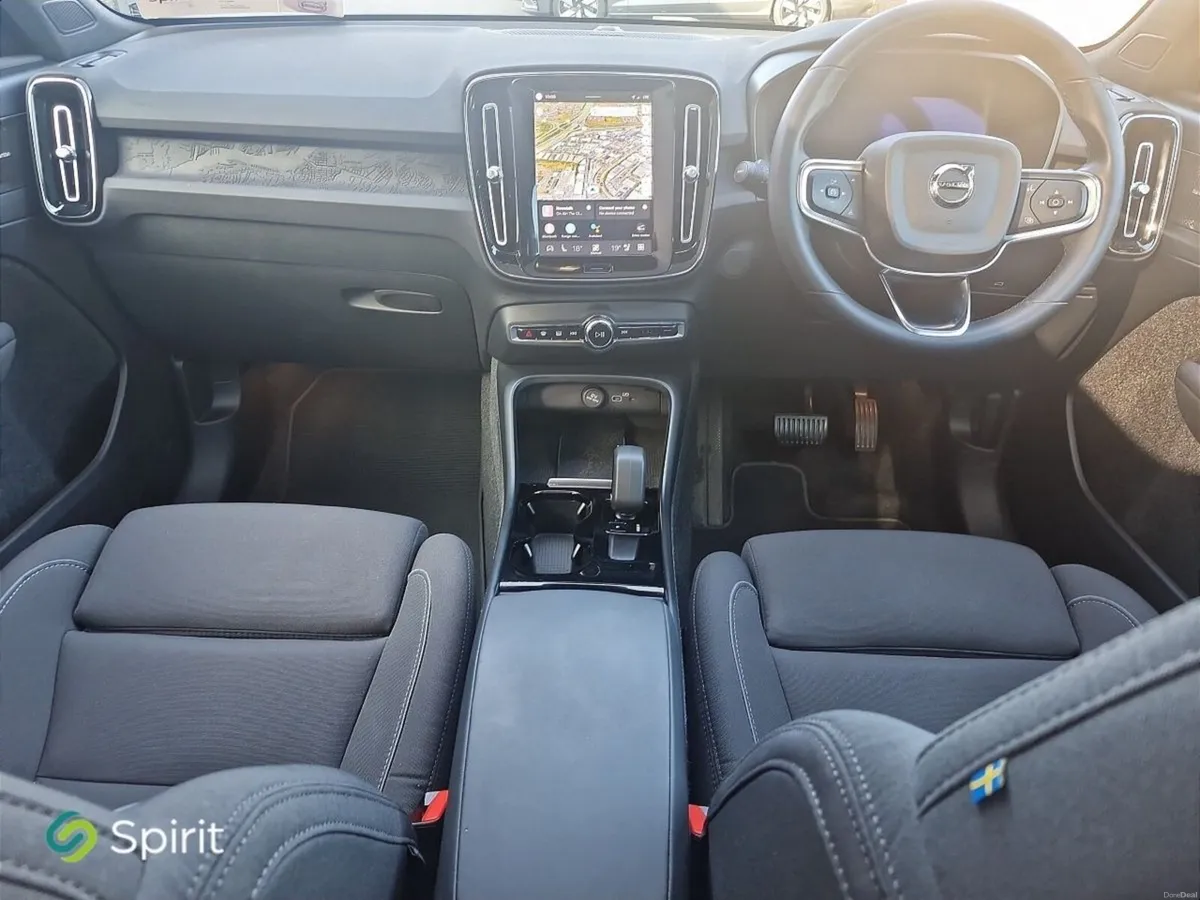 Volvo C40 Fully Electric, 231hp Ultimate, Panorami - Image 4