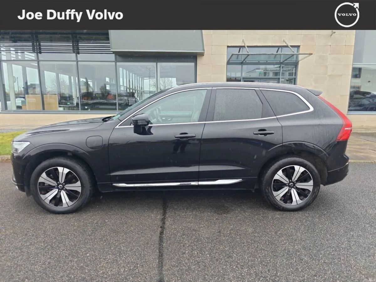 Volvo XC60 T6 Recharge PHEV 350hp AT8 Plus Bright - Image 3