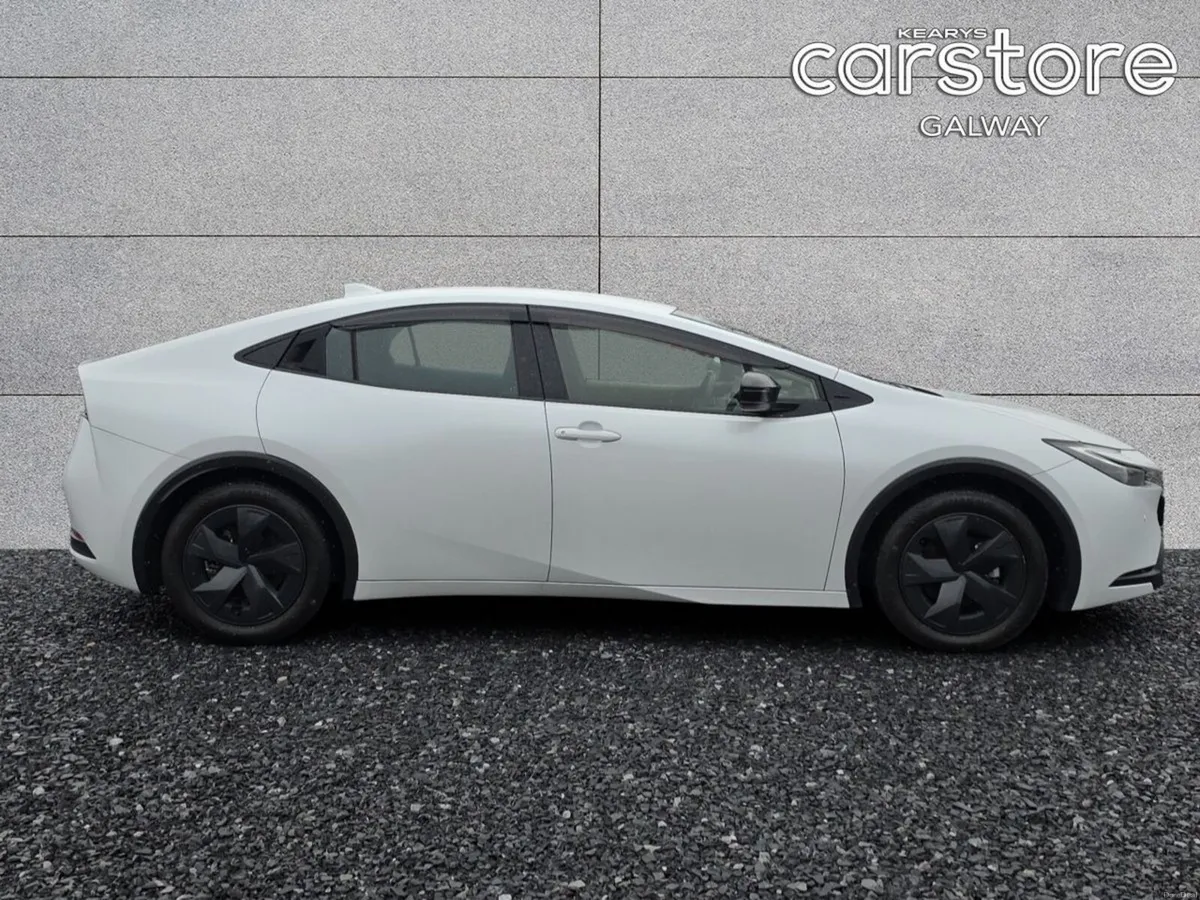 Toyota Prius 1.8 Hybrid Auto - Image 2