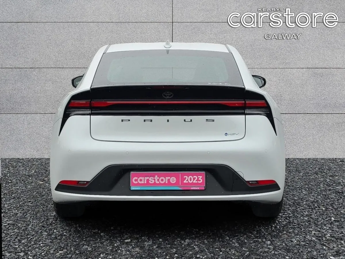 Toyota Prius 1.8 Hybrid Auto - Image 4