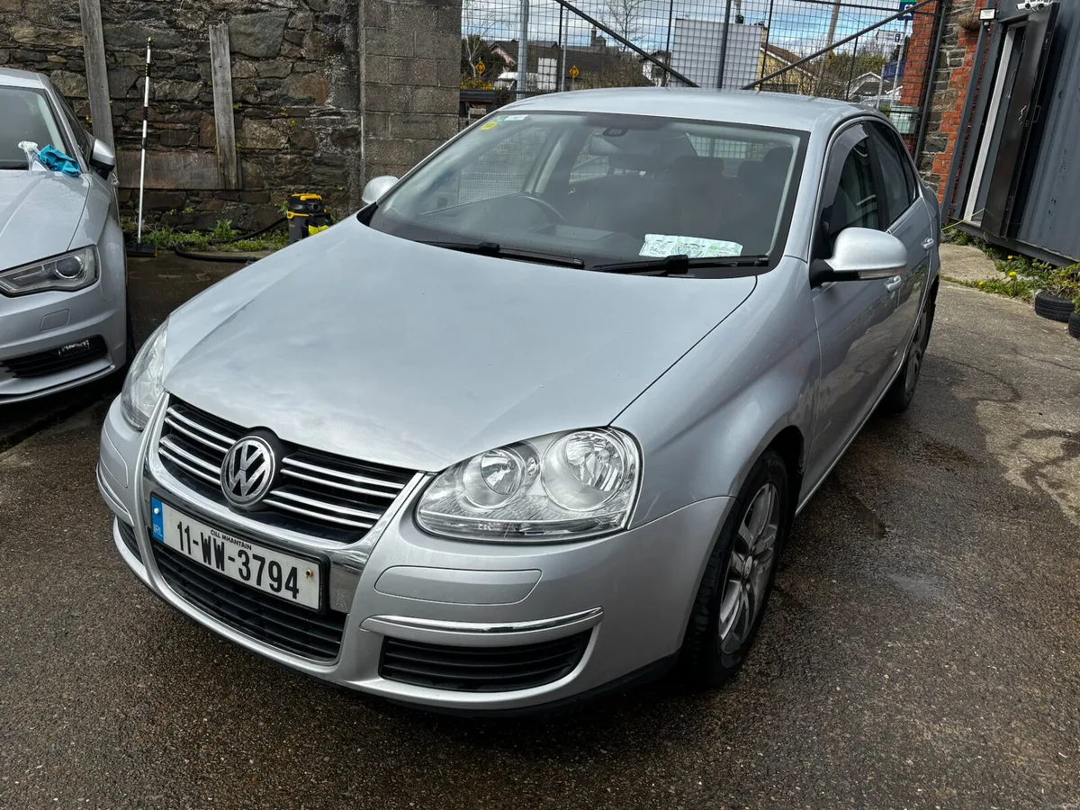 Volkswagen Jetta 2011 - Image 1