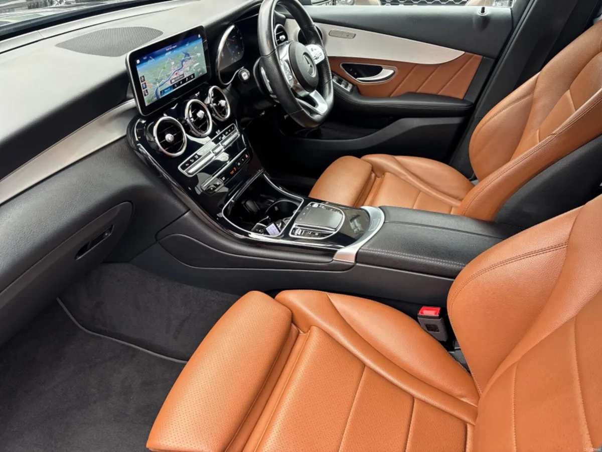 Mercedes-Benz GLC 300DE AMG DIESEL HYBRID AUTO 4MA - Image 3