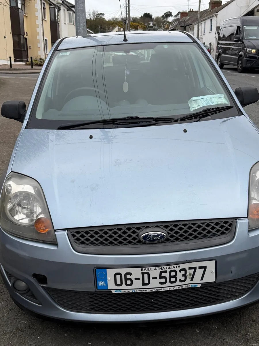 FORD FIESTA 2006 - Image 2