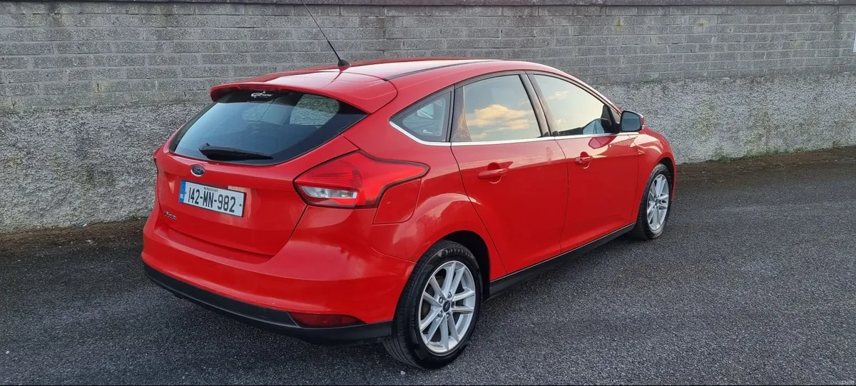 142 Ford Focus 1.6 TDCi Zetec NCT +Taxed - Image 2