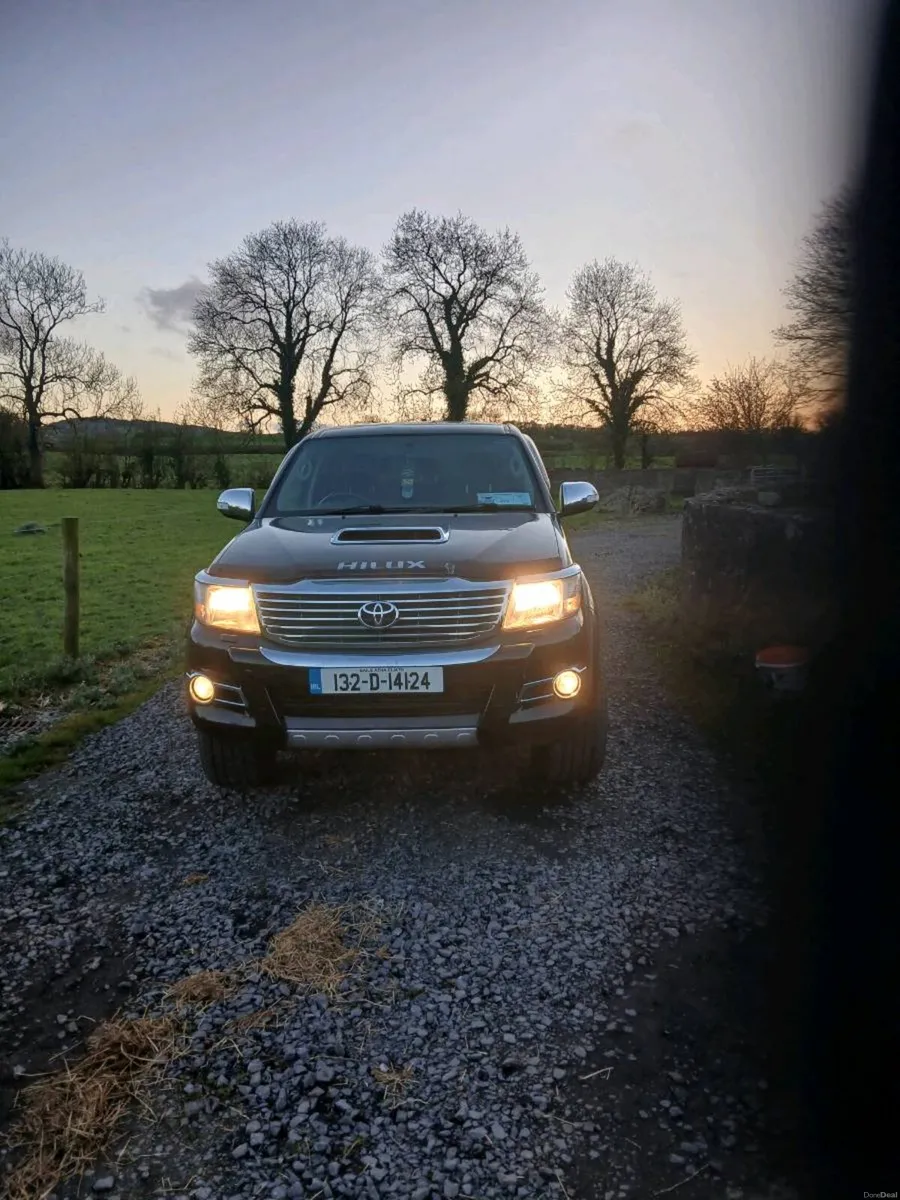 TOYOTA HILUX INVINCIBLE - Image 1