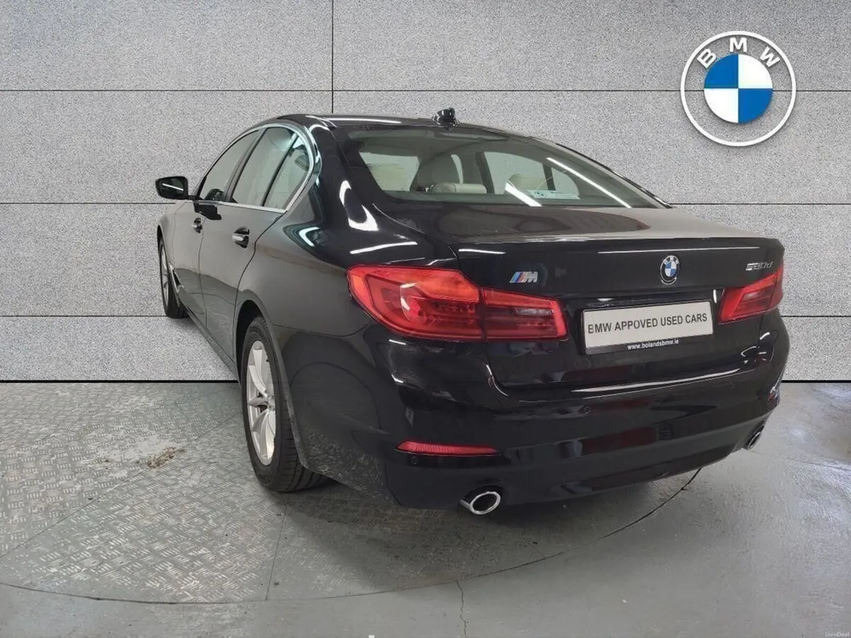 BMW 5-Series 520d SE Saloon - Image 2