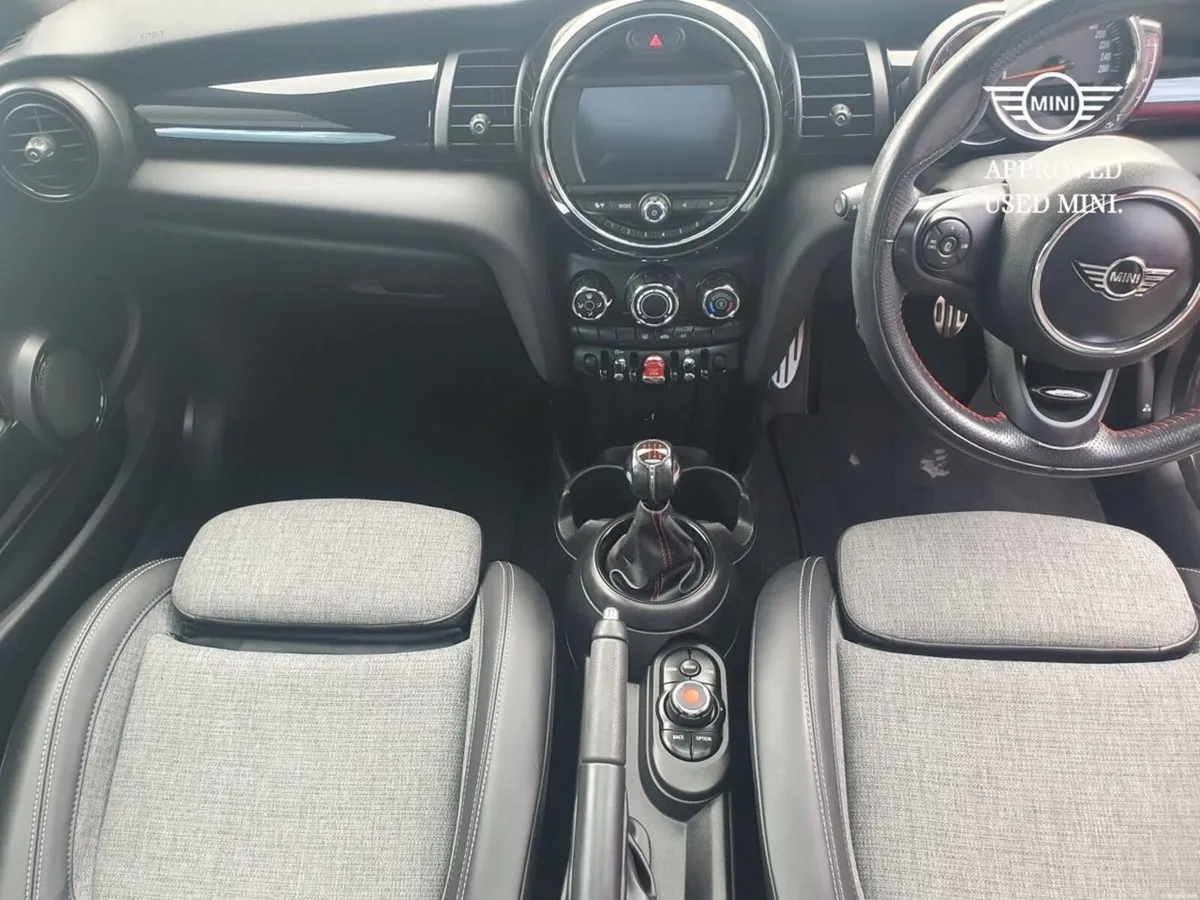 Mini Cooper Cooper S 3-Door - Image 4