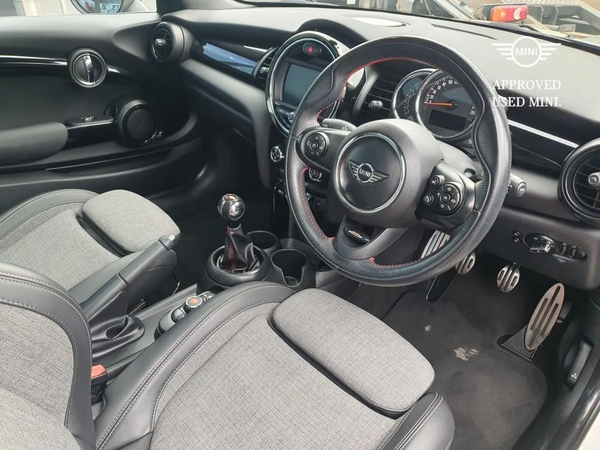 Mini Cooper Cooper S 3-Door - Image 6