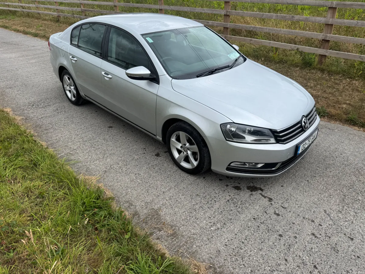 Volkswagen Passat 2013 - Image 3