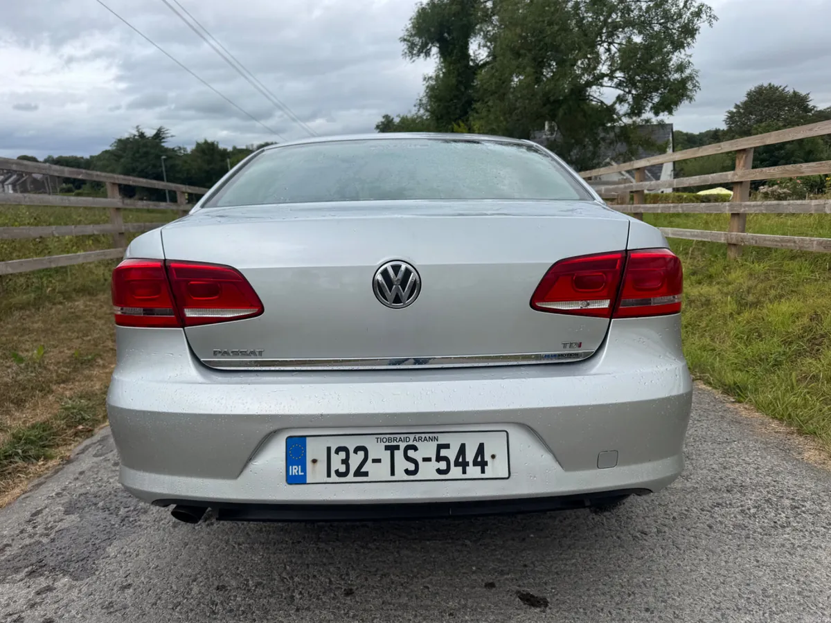 Volkswagen Passat 2013 - Image 6