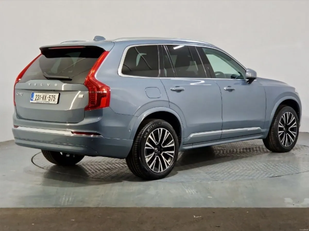 Volvo XC90 T8 PHEV Plus Bright - Image 5
