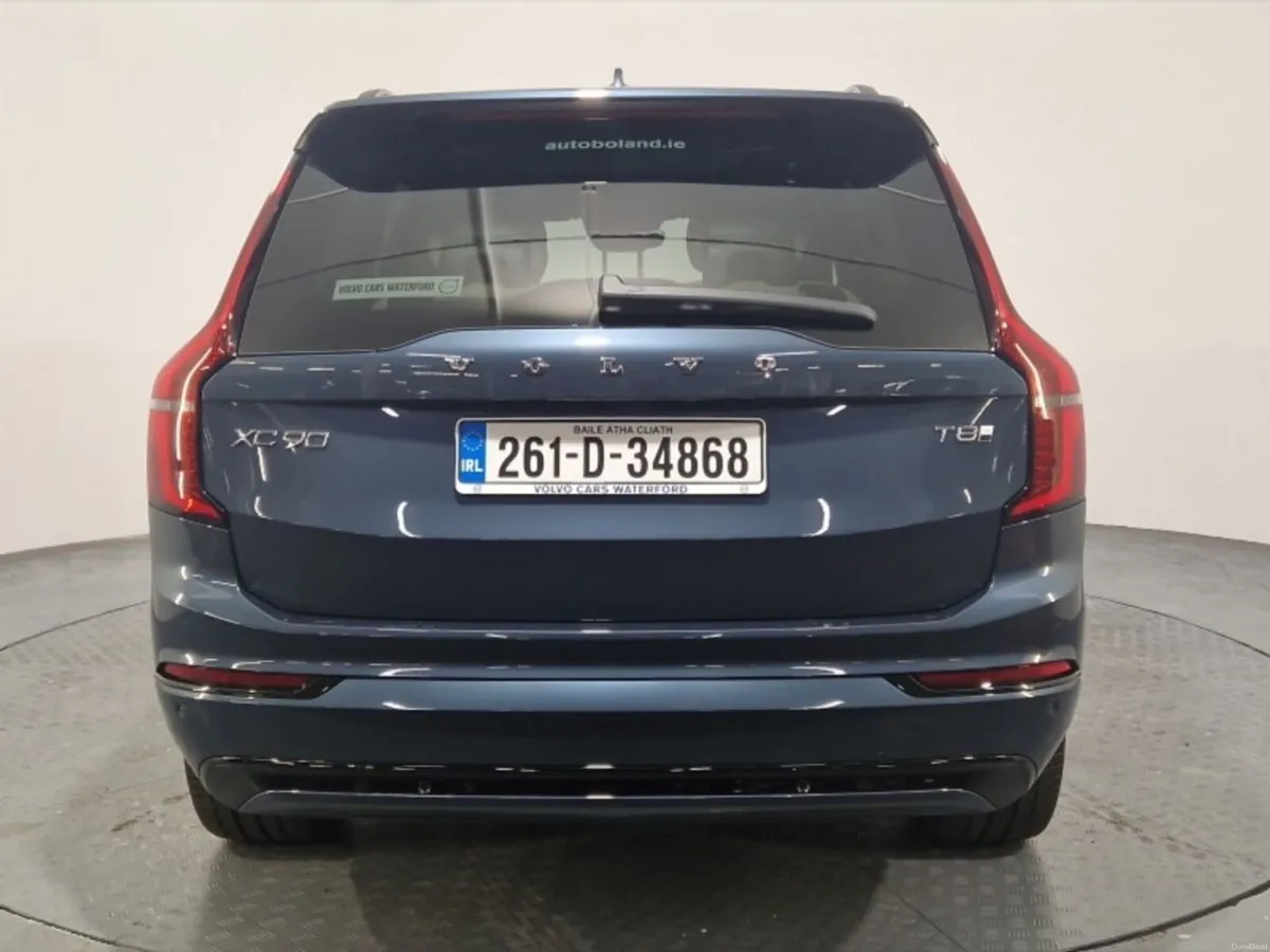 Volvo XC90 T8 PHEV AWD Plus Dark - Image 6