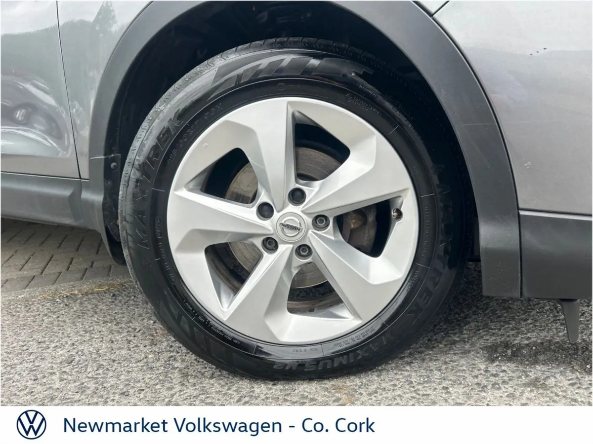 Nissan Qashqai 1.5 DIESEL SE WITH PANRAMIC ROOF - Image 2