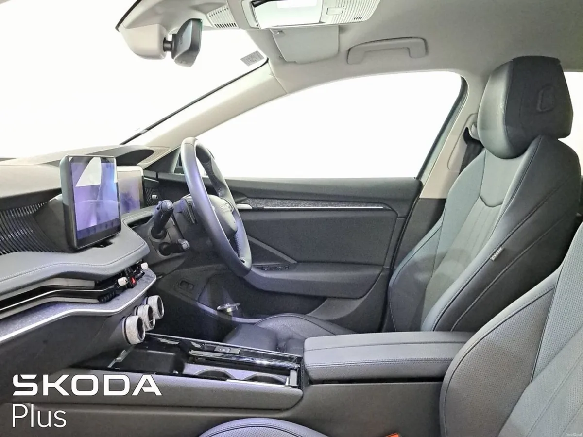 Skoda Superb COM SELECTION+ 2.0 TDI 150HP DSG - Image 3