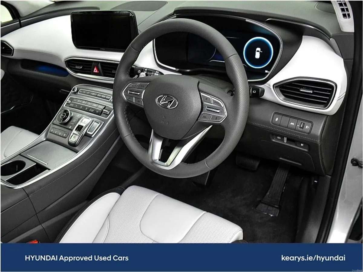 Hyundai Santa Fe 1.6 PHEV 4WD Premium Auto - Image 6