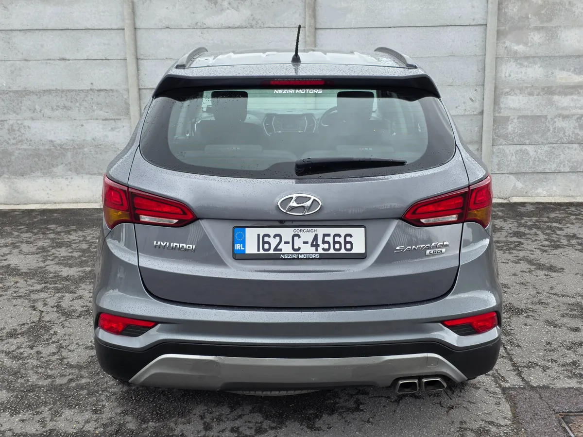 Hyundai Santa Fe 2.2 CRDi 2WD Comfort 7 Seater - Image 5