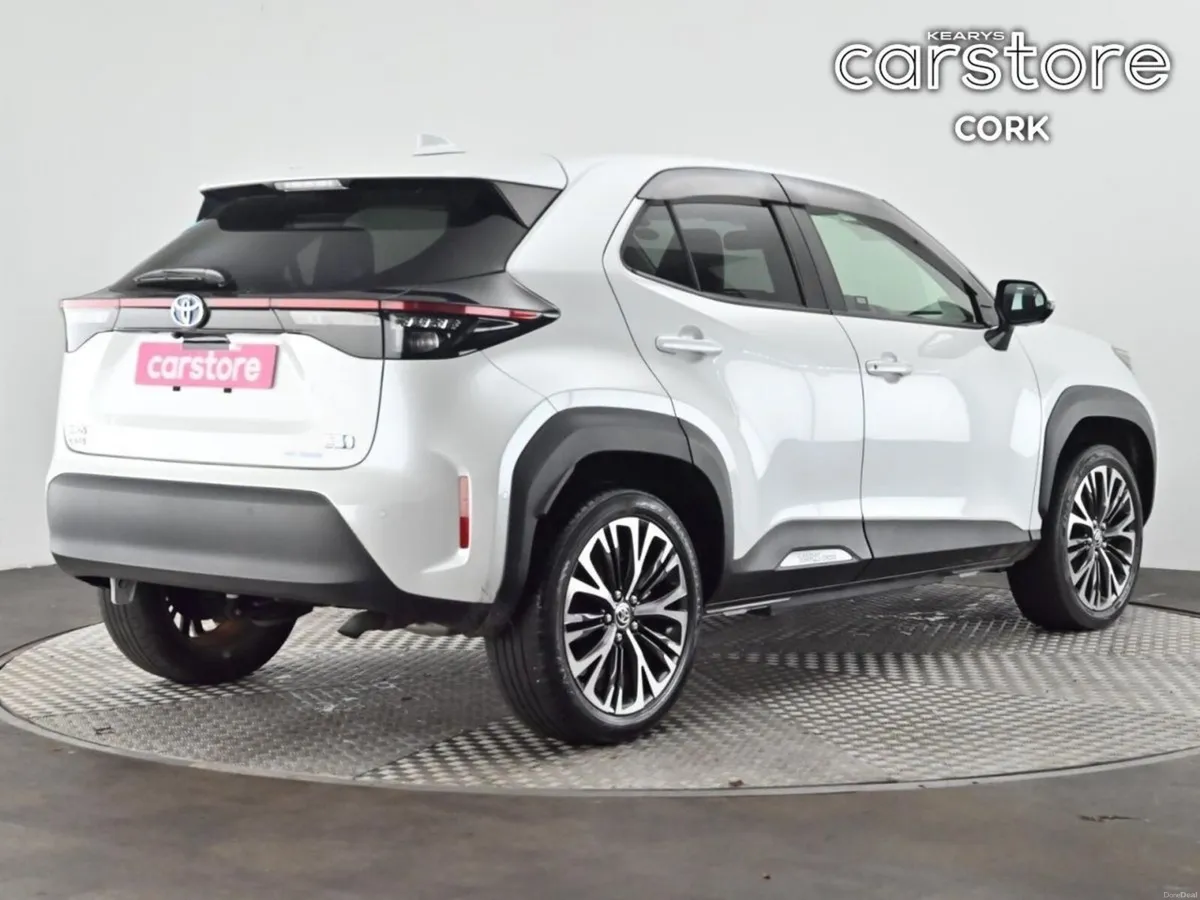 Toyota Yaris Cross 1.5 Hybrid CVT - Image 5