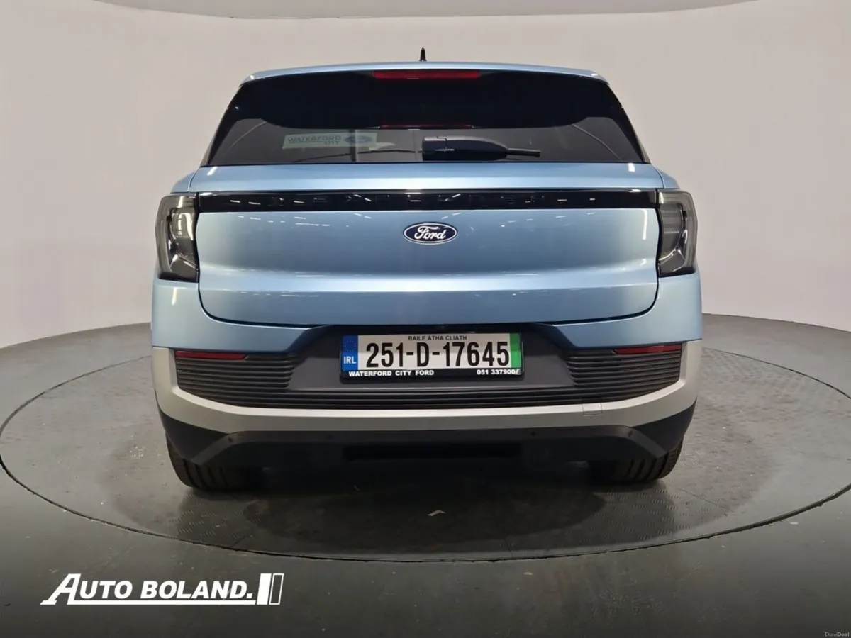 Ford Explorer Premium 77kWh Extended Range RWD - Image 4