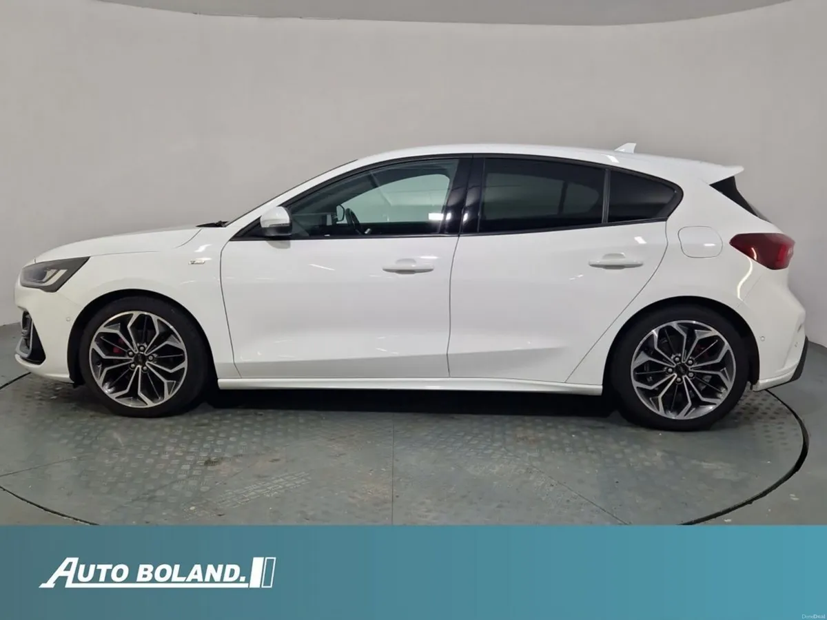 Ford Focus 1.5L EcoBlue 120PS Vignale ST-Line Auto - Image 6