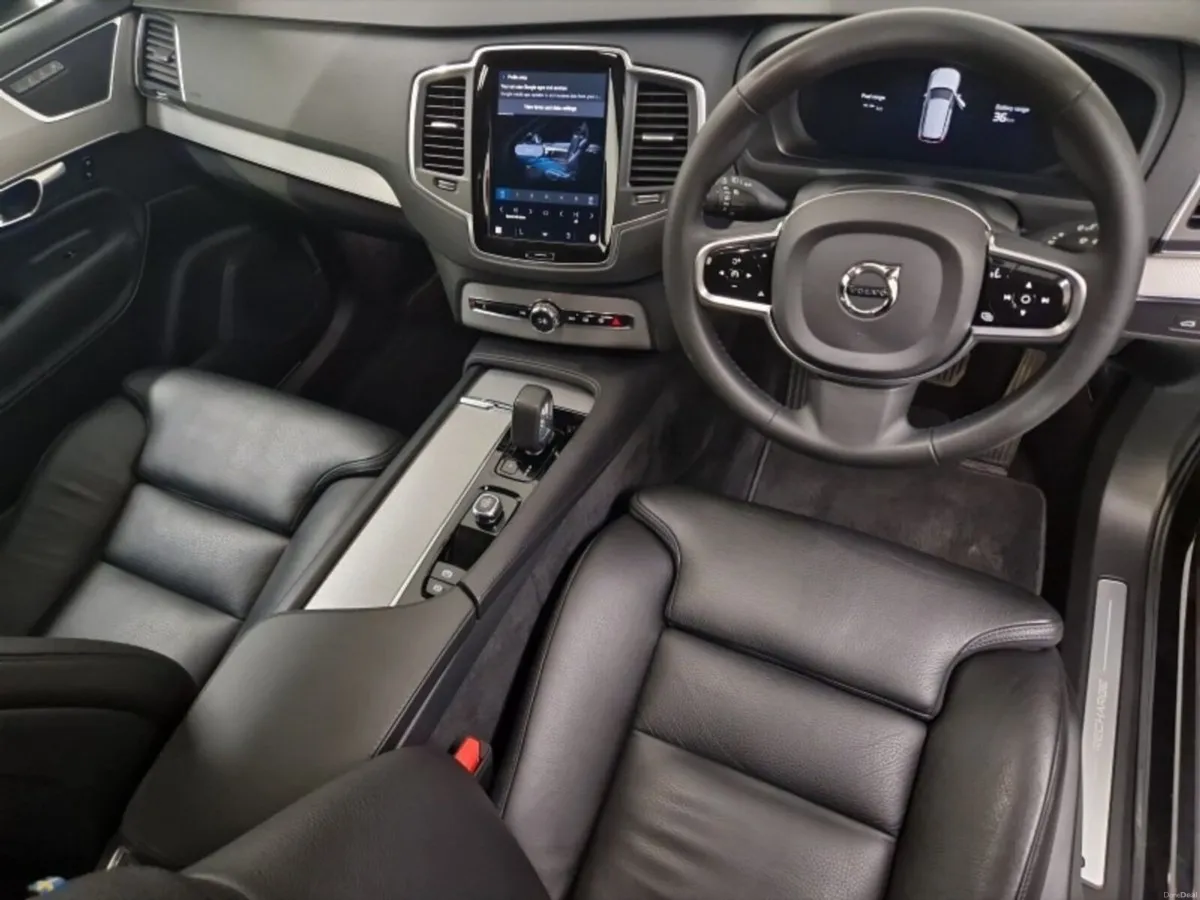Volvo XC90 T8 PHEV 455hp Core (Bright Theme) - Image 3