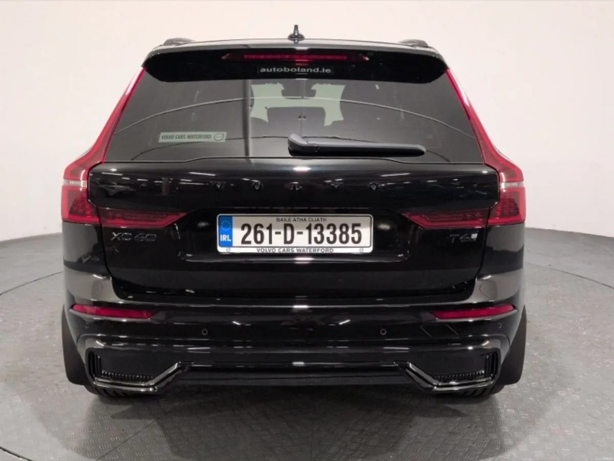 Volvo XC60 T6 PHEV Plus Black Edition - Image 6