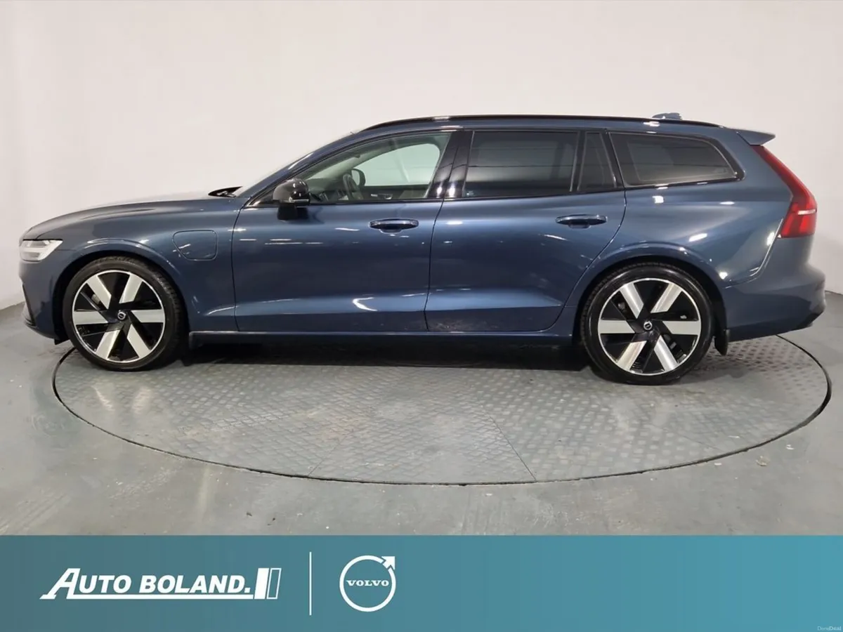 Volvo V60 T6 PHEV Plus Dark AWD - Image 5