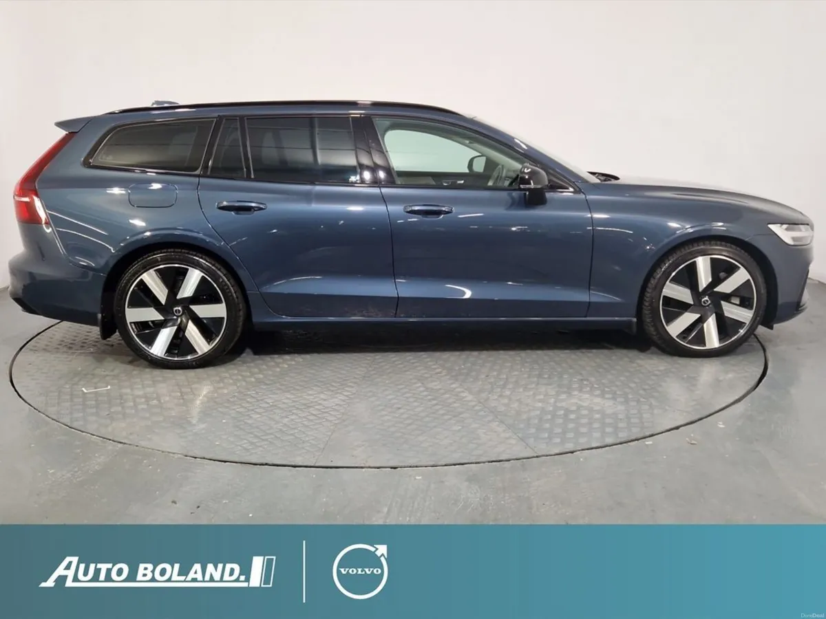 Volvo V60 T6 PHEV Plus Dark AWD - Image 6