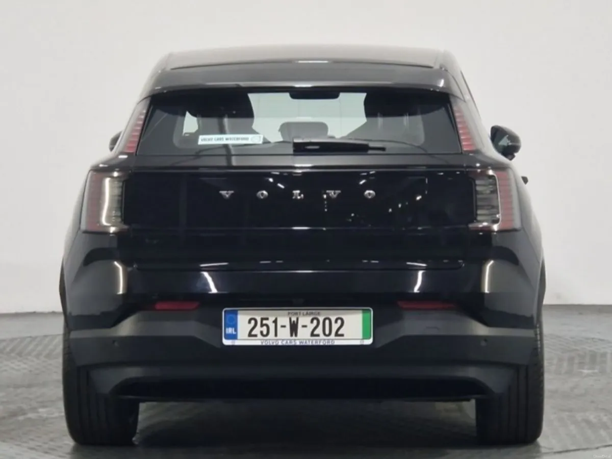Volvo EX30 SM Extended Range Plus - Image 5
