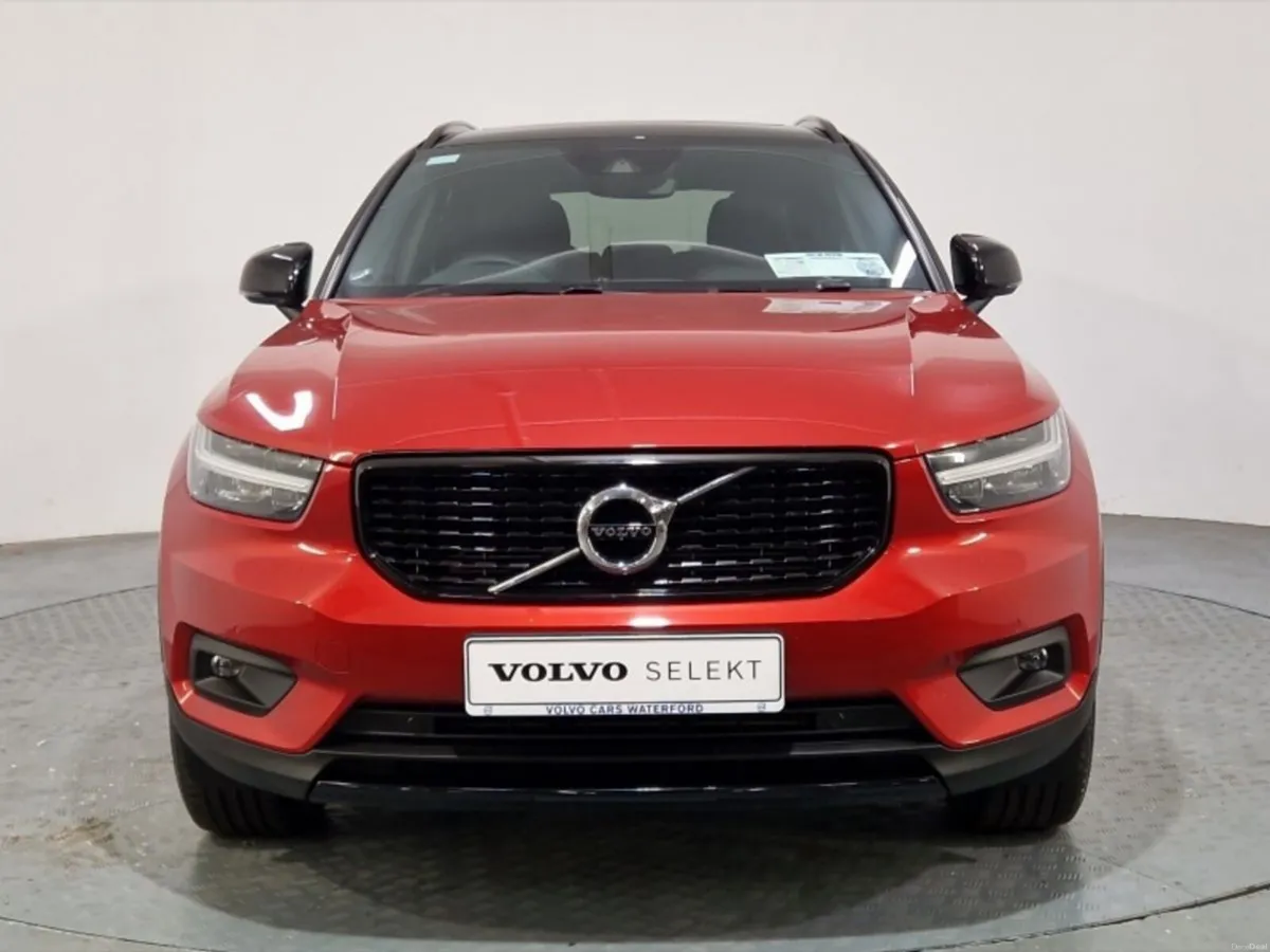 Volvo XC40 T5 PHEV R-Design Pro - Image 2