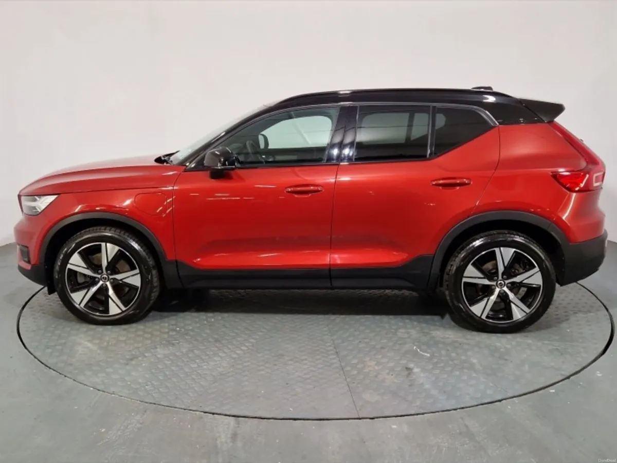 Volvo XC40 T5 PHEV R-Design Pro - Image 5