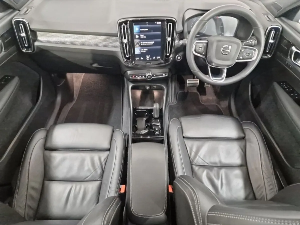Volvo XC40 T5 PHEV R-Design Pro - Image 4