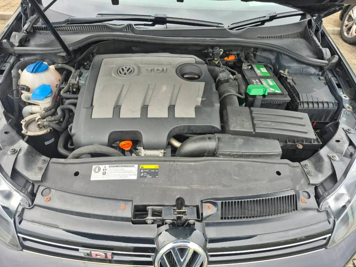 VW Golf Match 1.6 TDI Auto (DSG) | Super Eco - Image 2