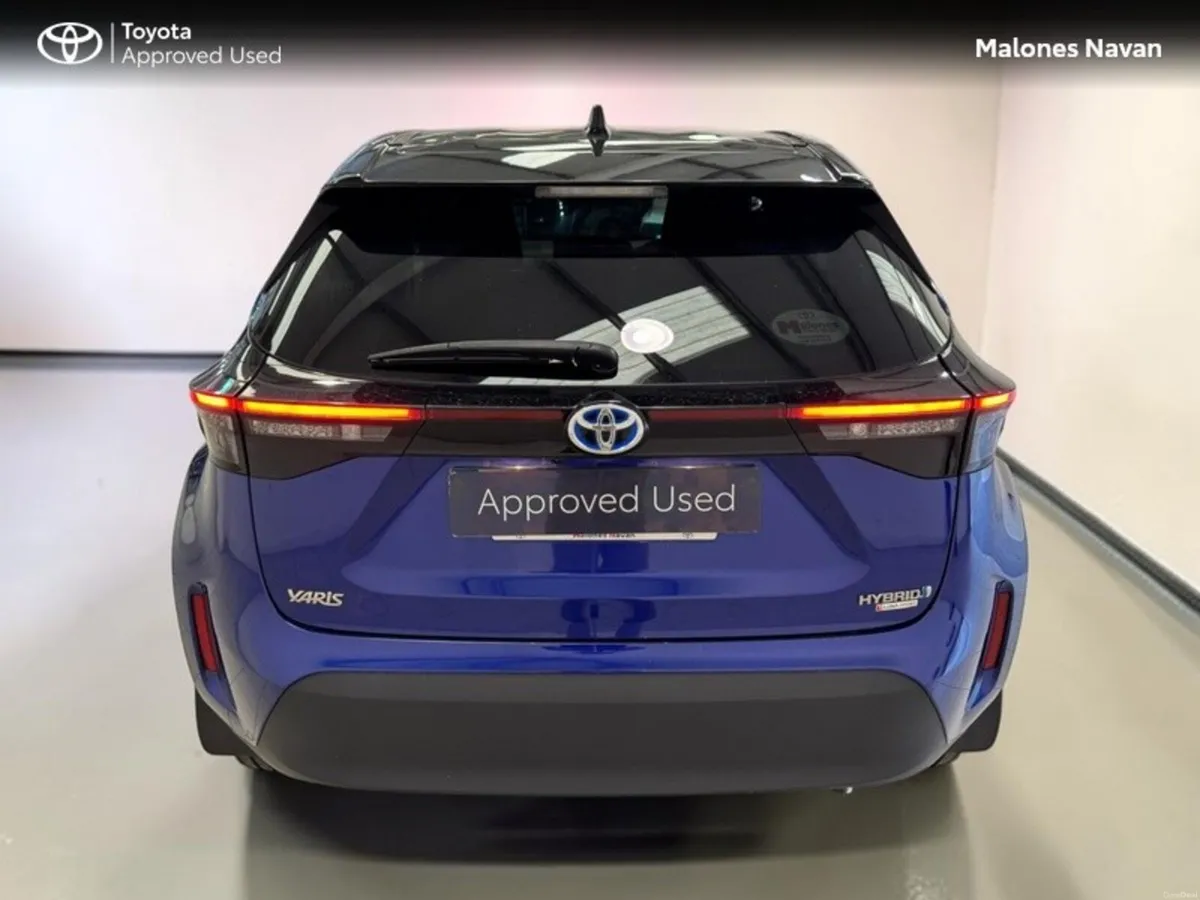 Toyota Yaris Cross CROSS LUNA SPORT 4DR AUTO - Image 4