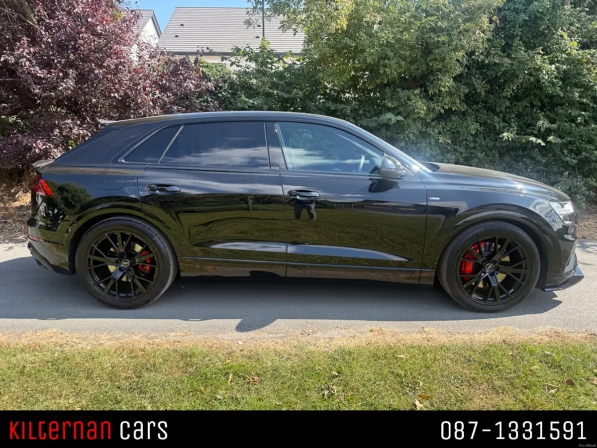 Audi Q8 3.0 TFSI BLK ED 55 381PS QTIP - Image 2