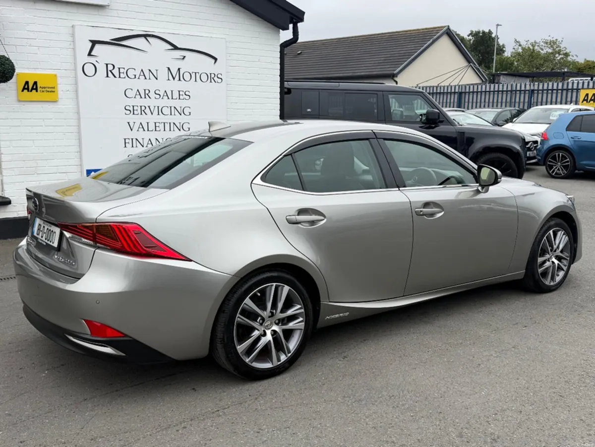 Lexus IS 2.5 HYBRID EXECUTIVE AUTO - Image 3