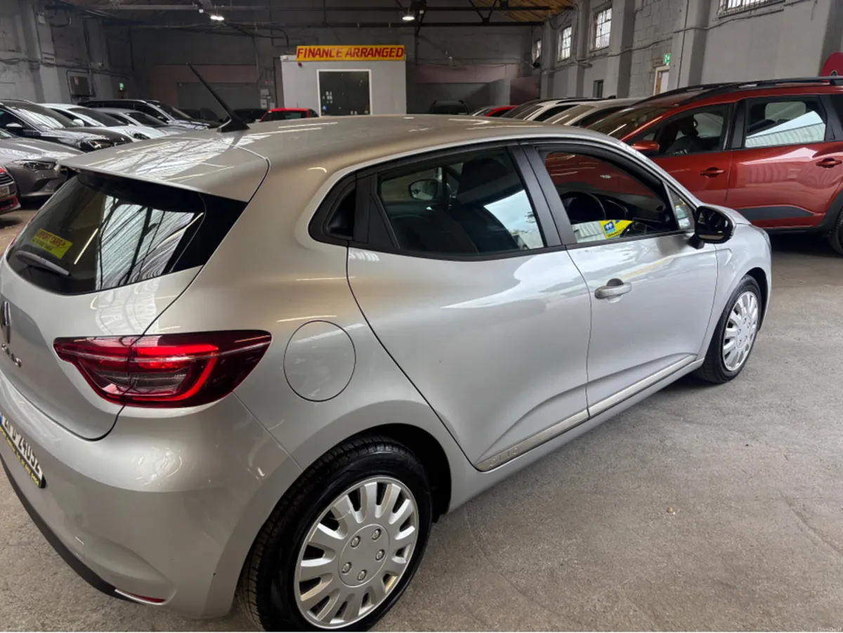Renault Clio DYNAMIQUE TCE 100 MY19 5DR - Image 4