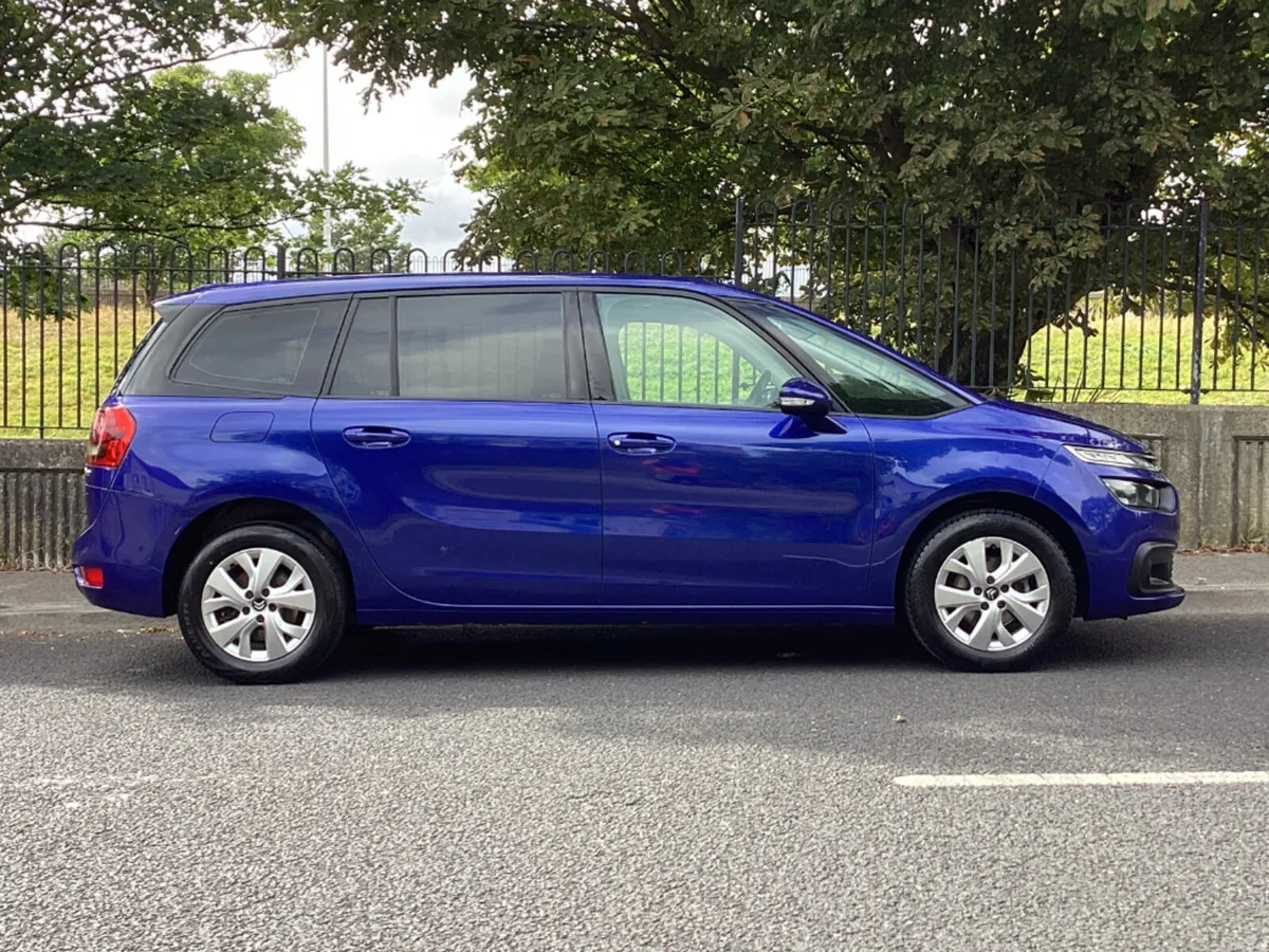 Citroen C4 Picasso Touch Edition Bluehdi 120 4DR - Image 2