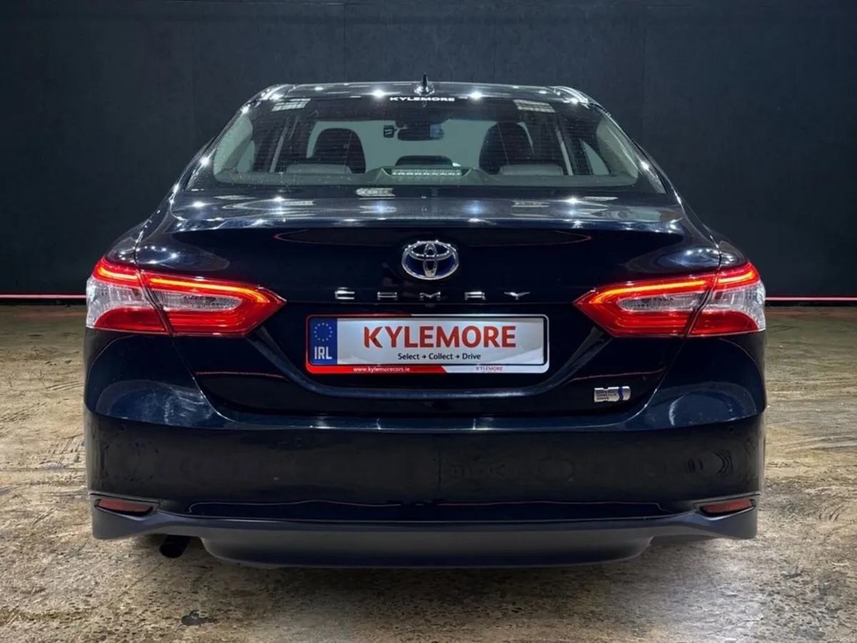 Toyota Camry 2.5 HYBRID AUTOMATIC - CRUISE CONTROL - Image 4